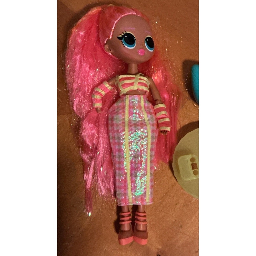 L.O.L Surprise! O.M.G Lights Dazzle Fashion Doll LOL Surprise With‎ Accessories - Picture 2 of 6